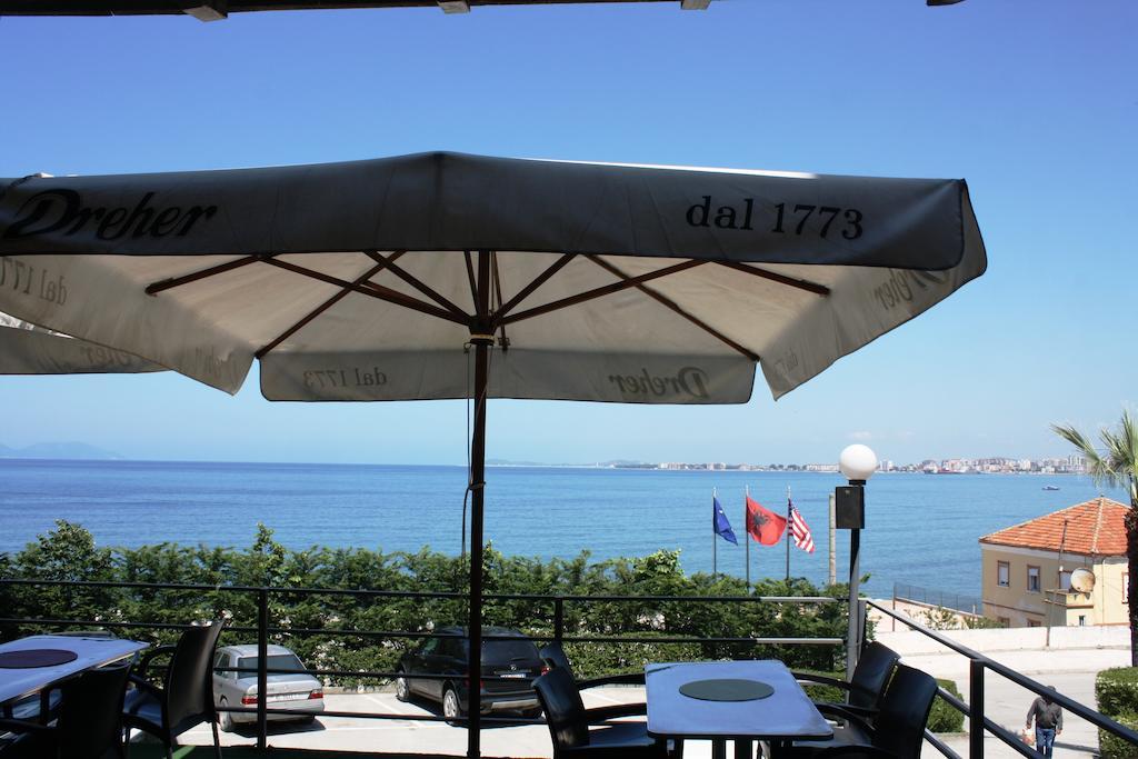 Ambasador Hotel Vlorë Exterior foto